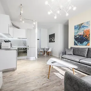 Appartamento Miku Apartment-modernly Designed Downtown